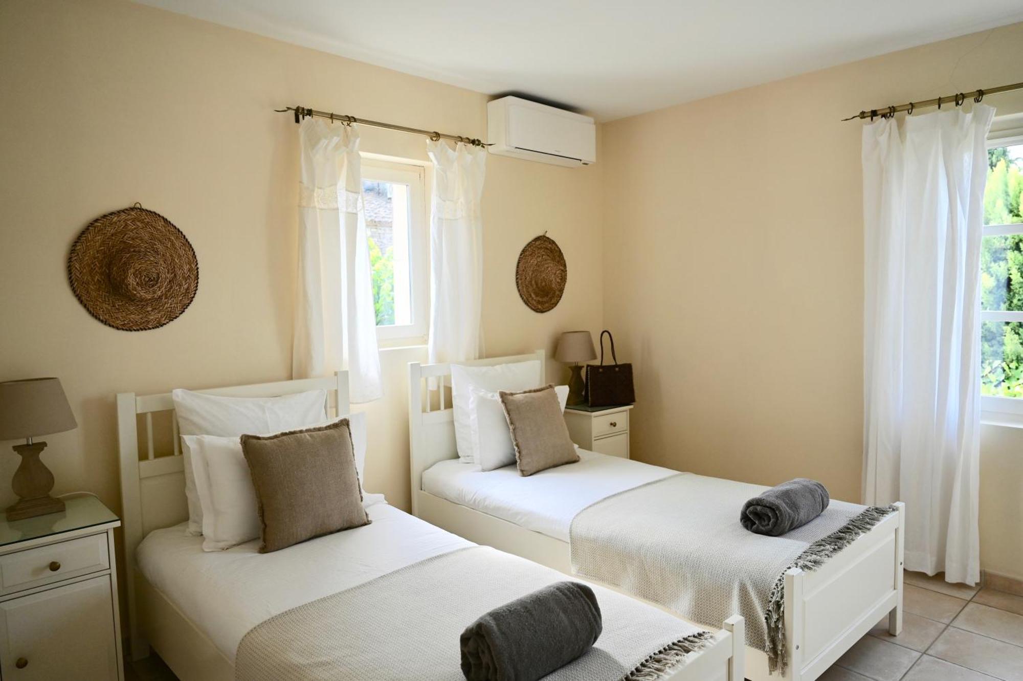 La Villa Baronnette Cabrières-dʼAvignon Extérieur photo